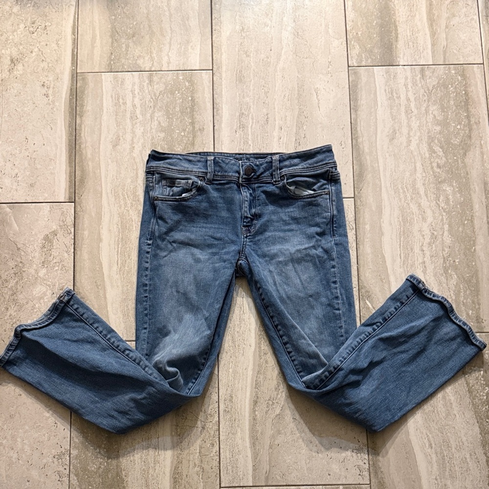 American Eagle Outfitters Light Blue Straight Leg Jeans